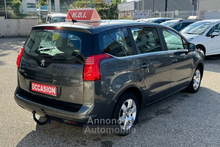 Peugeot 5008 Confort 1.6 HDI 110Cv 7 Places-Attelage-Toit Pano-Jante Alu - <small></small> 5.990 € <small>TTC</small> - #4