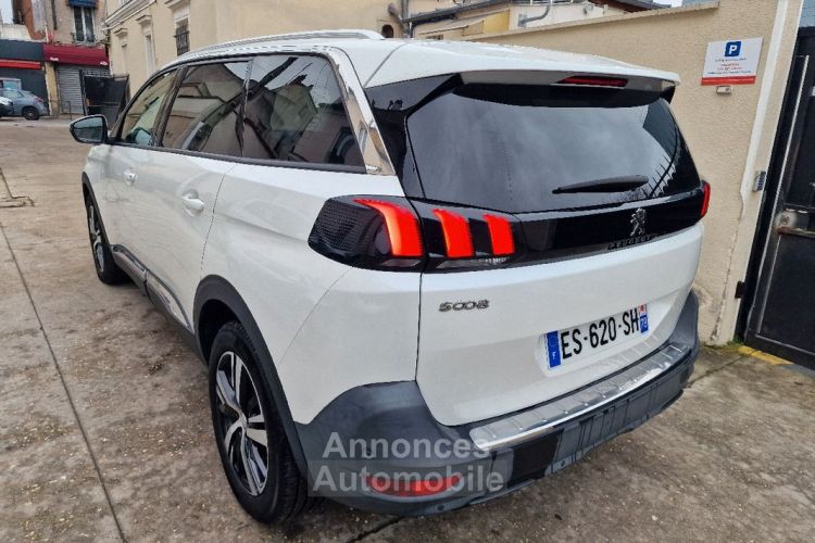 Peugeot 5008 essence 130ch allure 96000km 7places garantie 12-mois - <small></small> 13.950 € <small>TTC</small> - #3