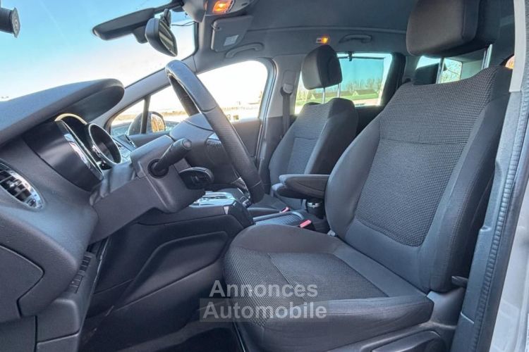 Peugeot 5008 GEN I-1.6L THP 165ch ALLURE BVA TOIT PANORAMIQUE AFFICHAGE TETE HAUTE - <small></small> 11.290 € <small>TTC</small> - #9