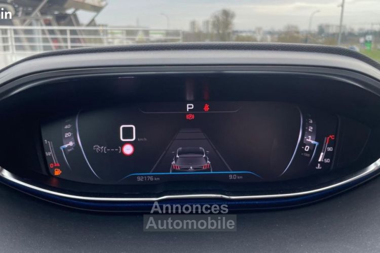 Peugeot 5008 GENERATION-II 2.0 BLUEHDI 180 GT CAMERA 360 APPLE CARPLAY SIEGES AVS CHAUFFANTS - <small></small> 27.480 € <small>TTC</small> - #17