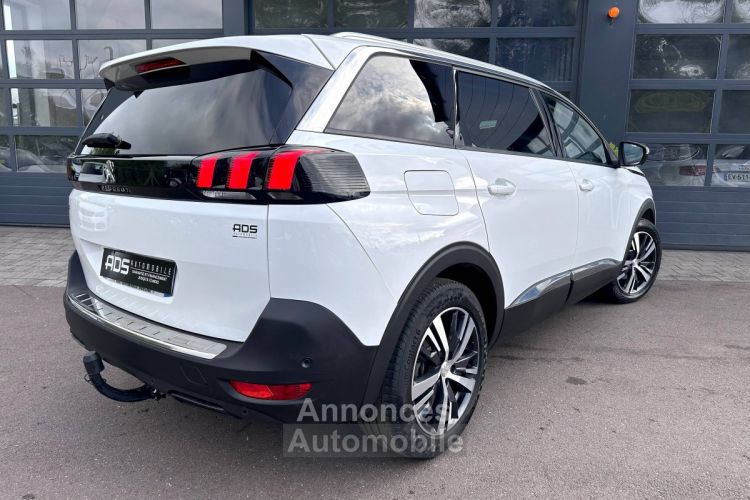 Peugeot 5008 II 1.5 BlueHDi 130ch Allure Business S&S EAT8 7 places / À PARTIR DE 329,89 € * - <small></small> 23.990 € <small>TTC</small> - #9