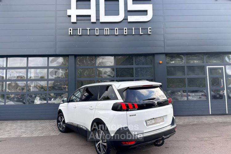 Peugeot 5008 II 1.5 BlueHDi 130ch Allure Business S&S EAT8 7 places / À PARTIR DE 329,89 € * - <small></small> 23.990 € <small>TTC</small> - #11