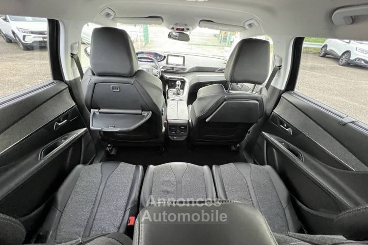 Peugeot 5008 II 1.5 BlueHDi 130ch Allure S&S 7Places Camera GPS CarPlay Entretien a jour - <small></small> 16.990 € <small>TTC</small> - #18