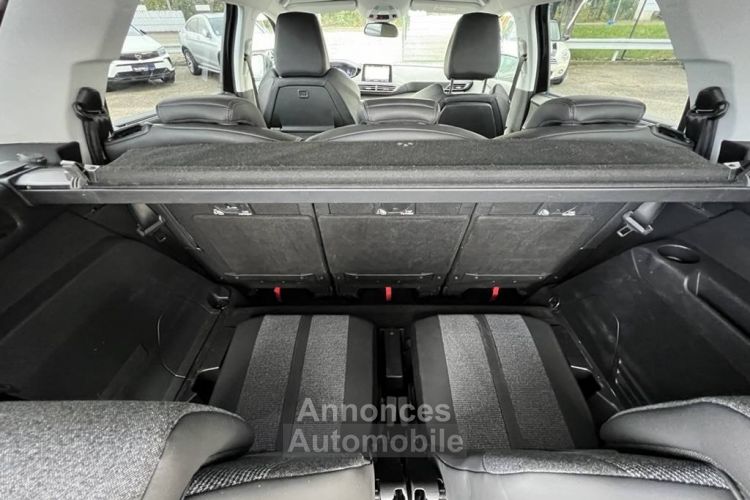 Peugeot 5008 II 1.5 BlueHDi 130ch Allure S&S 7Places Camera GPS CarPlay Entretien a jour - <small></small> 16.990 € <small>TTC</small> - #21