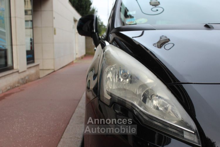 Peugeot 5008 II 1.6 BLUEHDI 120 S&S ALLURE - <small></small> 7.490 € <small>TTC</small> - #17