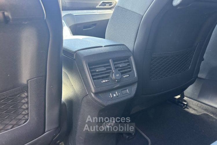 Peugeot 5008 II 1.6 PureTech 180ch S&S GT Pack EAT8 *Moteur à chaîne/7 places/garantie jusqu'en 2028/ Full black équipé* - <small></small> 39.990 € <small>TTC</small> - #17