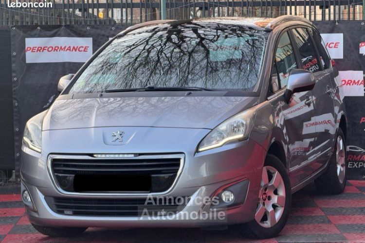 Peugeot 5008 Phase 2 1.6 e-HDi 120CV 7 Places année 07-2016 117.000KM Certifié Garantie 3 Mois a 8390euro - <small></small> 8.390 € <small>TTC</small> - #1