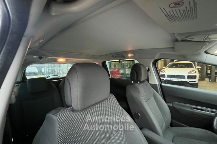 Peugeot 5008 PREMIUM 1.6 HDI 112 Cv TOIT PANORAMIQUE REGULATEUR BLUETOOTH CRIT AIR 2 - GARANTIE 1 AN - <small></small> 9.970 € <small>TTC</small> - #9