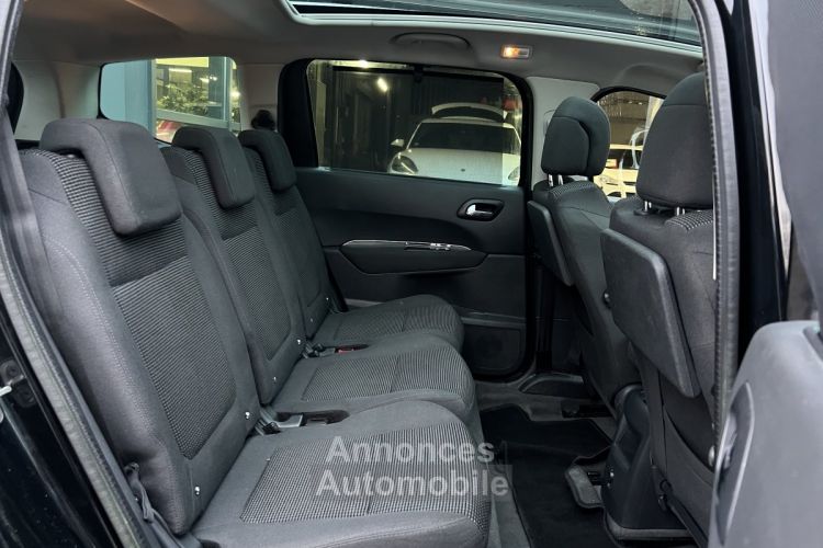 Peugeot 5008 PREMIUM 1.6 HDI 112 Cv TOIT PANORAMIQUE REGULATEUR BLUETOOTH CRIT AIR 2 - GARANTIE 1 AN - <small></small> 9.970 € <small>TTC</small> - #16