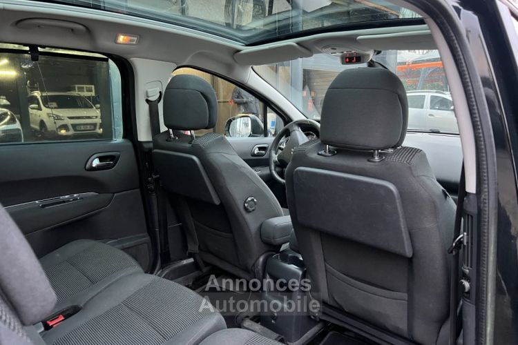 Peugeot 5008 PREMIUM 1.6 HDI 112 Cv TOIT PANORAMIQUE REGULATEUR BLUETOOTH CRIT AIR 2 - GARANTIE 1 AN - <small></small> 9.970 € <small>TTC</small> - #17