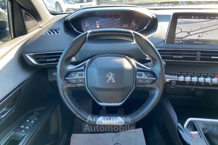 Peugeot 5008 PureTech 130 GT LINE TOIT Hayon JA 19 7Pl - <small></small> 22.950 € <small>TTC</small> - #24