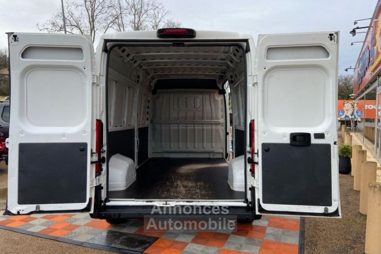 Peugeot Boxer 333 L3H2 BlueHDi 120 BV6 ASPHALT GPS Caméra Bois - <small></small> 22.450 € <small>TTC</small> - #22