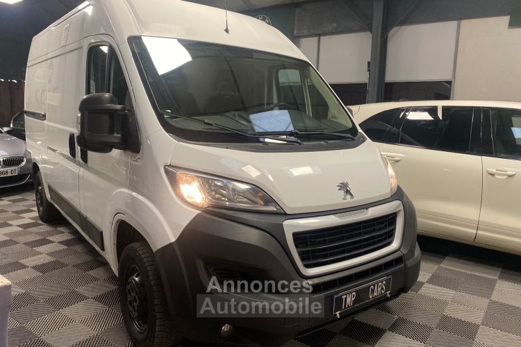 Peugeot Boxer Camionnette 2.0 BlueHDi 130 (130Cv) Premium Pack GPS CAMÉRA - <small></small> 14.990 € <small></small> - #1