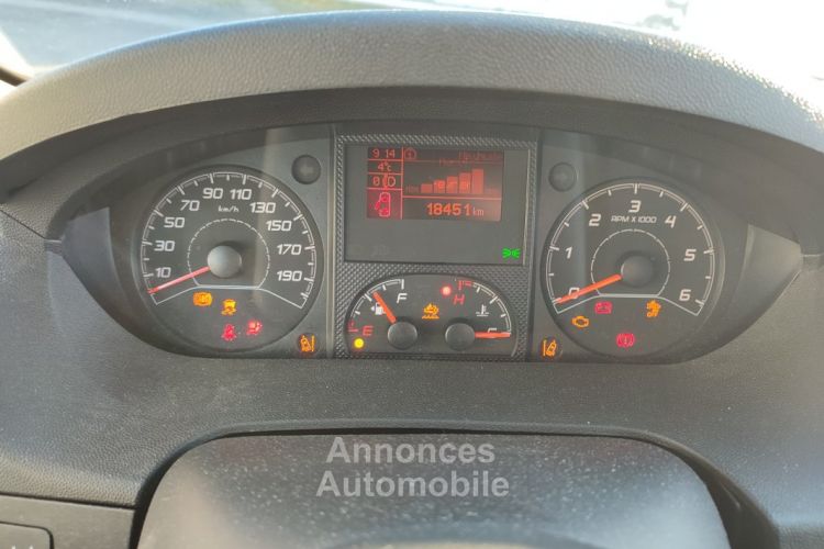 Peugeot Boxer FG Asphalt 333 L2H2 BlueHDi 120 - <small></small> 20.990 € <small>TTC</small> - #26