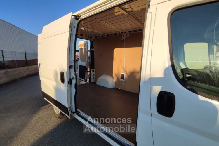 Peugeot Boxer FG Asphalt 333 L2H2 BlueHDi 120 - <small></small> 20.990 € <small>TTC</small> - #28