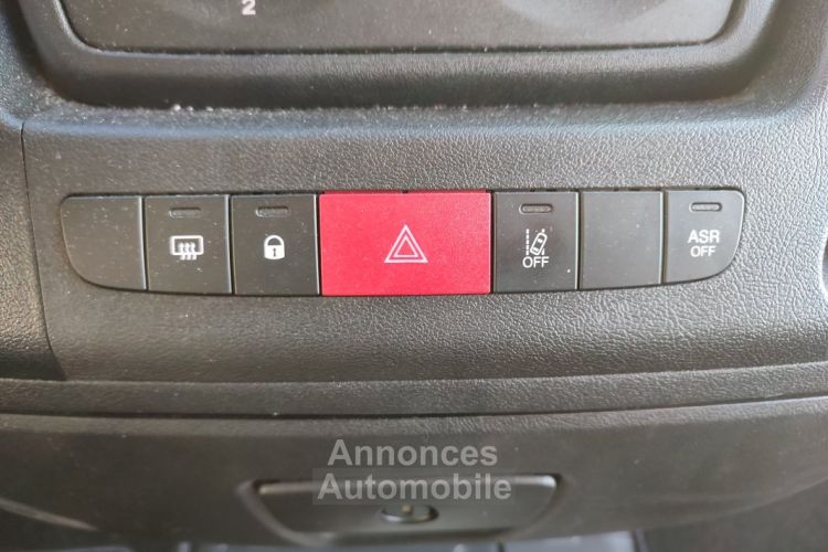 Peugeot Boxer FG Asphalt 333 L2H2 BlueHDi 120 - <small></small> 20.990 € <small>TTC</small> - #32