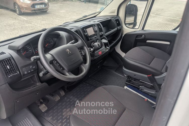 Peugeot Boxer FOURGON L2H2 BLUEHDI 120 EQUIPE MAGASIN - <small></small> 28.990 € <small>TTC</small> - #11