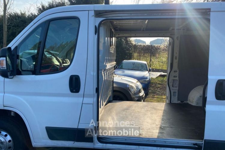 Peugeot Boxer Pro 333 L2H2 2.2 BlueHDi S&S - 120 III FOURGON VITRE Fourgon Vitré 333 L2H2 PHASE - <small></small> 12.600 € <small></small> - #6