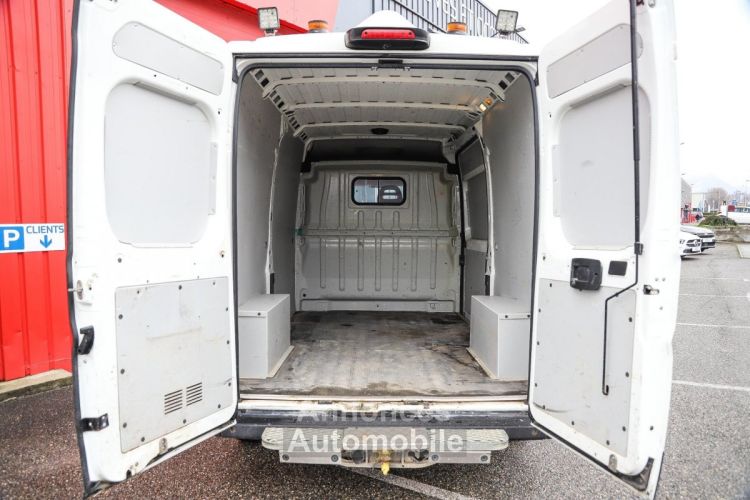 Peugeot Boxer Pro 335 L2H2 2.0 BlueHDi 130 CAMERA GPS ATTELAGE - <small></small> 14.970 € <small></small> - #17