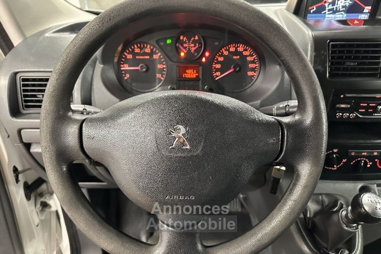 Peugeot EXPERT FOURGON TOLE 229 L1H1 2.0 HDI 160 FAP PACK CLIM NAV - <small></small> 10.990 € <small>TTC</small> - #8