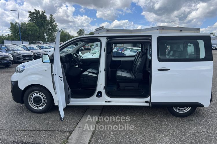 Peugeot EXPERT Traveller 1.5 BlueHDi 120ch 9 Places 1erMain Cuir Attélage 22,500euro H.T. - <small></small> 27.000 € <small>TTC</small> - #11