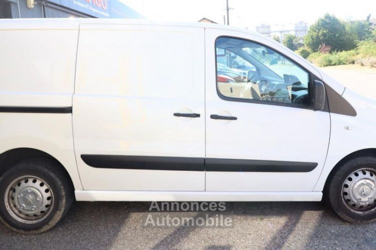 Peugeot EXPERT VU FOURGON 227 2.0 HDI 130 L1H1 PACK CD CLIM NAVI+ TVA RECUPERABLE + 2 PNEUS HIVER... - <small></small> 12.489 € <small>TTC</small> - #7