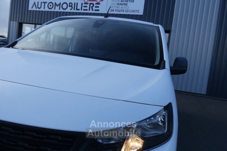 Peugeot Partner 130 CV EAT8 PREMIUM 3 PLACES - <small></small> 12.990 € <small>TTC</small> - #21