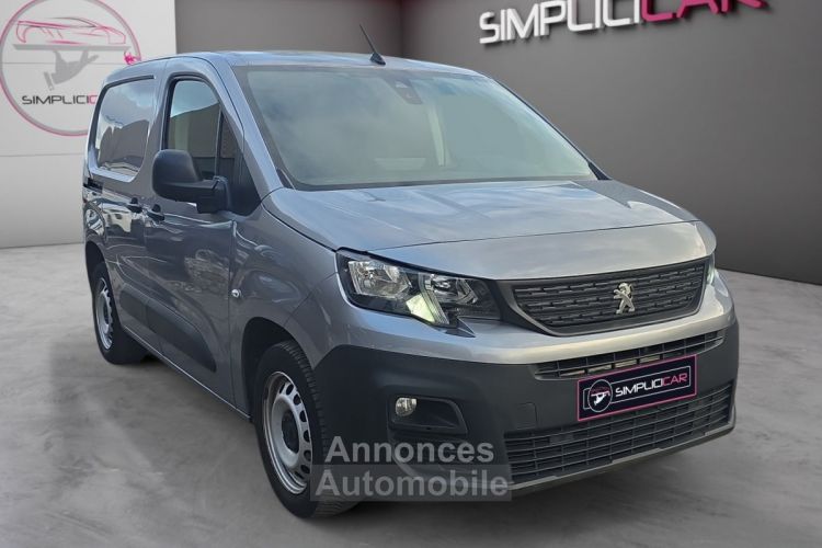 Peugeot Partner 1.5 hdi 130cv / camera / boite auto - <small></small> 13.990 € <small>TTC</small> - #1