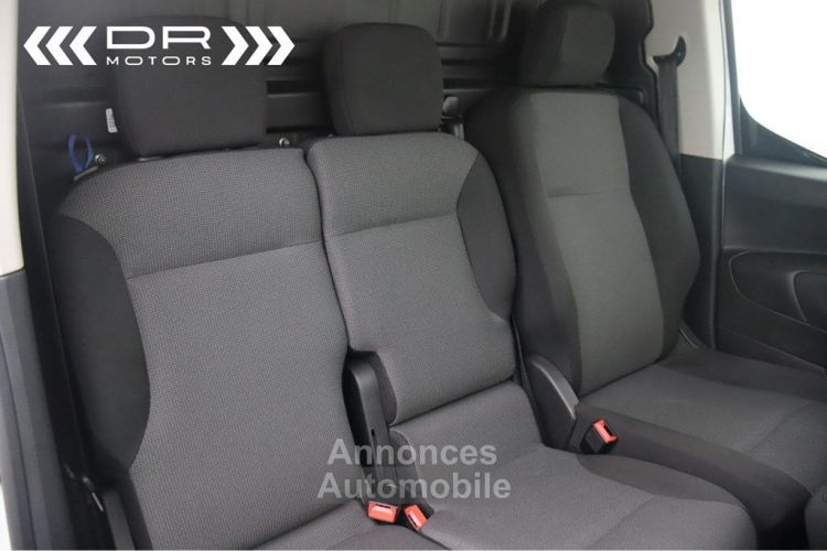 Peugeot Partner 1.5HDI - AIRCO -PDC ACHTERAAN CRUISE CONTROL - <small></small> 17.995 € <small>TTC</small> - #13