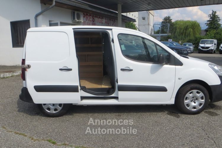 Peugeot Partner 1.6 BLUE HDI - 8V TURBO - <small></small> 10.416 € <small></small> - #1