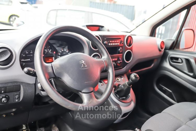 Peugeot Partner 1.6 BlueHDi 100 CV Fourgon - <small></small> 18.970 € <small></small> - #12