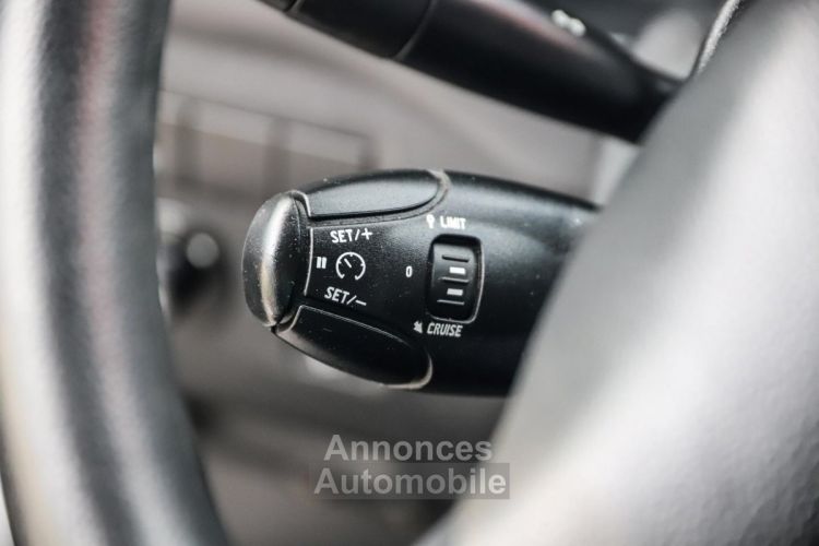 Peugeot Partner 1.6 BlueHDi 100 CV Fourgon - <small></small> 18.970 € <small></small> - #24