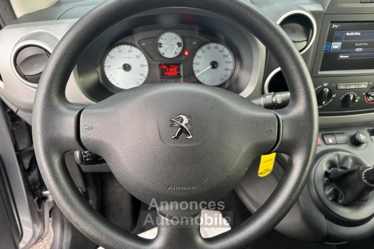 Peugeot Partner 1.6 BlueHDi 100CH TEPEE Active - GPS / 1ERE MAIN - <small></small> 11.900 € <small>TTC</small> - #9