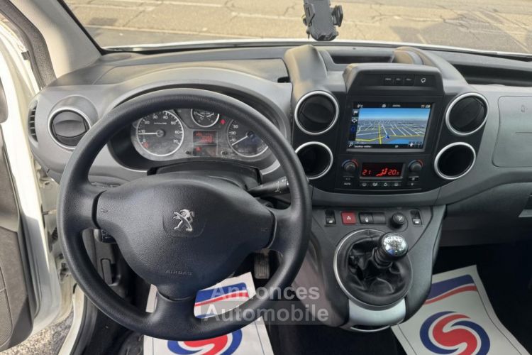 Peugeot Partner 1.6 BlueHDi S&S - 120 Tepee Outdoor Gps +Camera AR + attelage - <small></small> 9.990 € <small>TTC</small> - #25