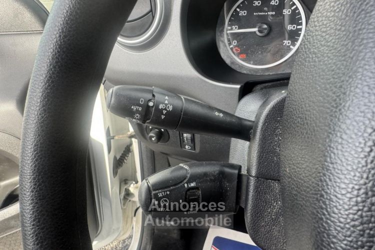 Peugeot Partner 1.6 BlueHDi S&S - 120 Tepee Outdoor Gps +Camera AR + attelage - <small></small> 9.990 € <small>TTC</small> - #27