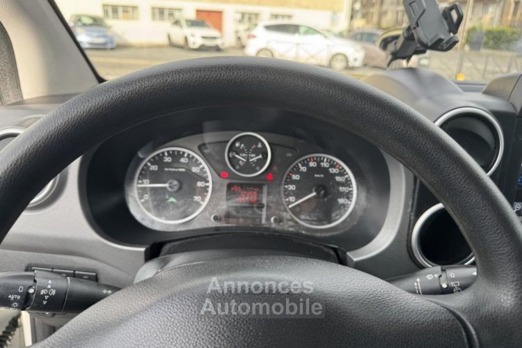 Peugeot Partner 1.6 BlueHDi S&S - 120 Tepee Outdoor Gps +Camera AR + attelage - <small></small> 9.990 € <small>TTC</small> - #29