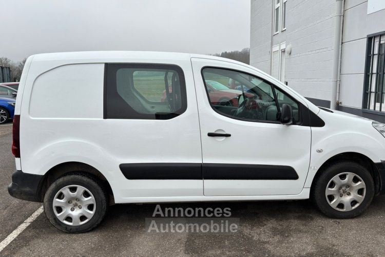 Peugeot Partner 1.6 HDI 90 CTTE L2 / UTILITAIRE / 1E MAIN/ 3 PLACES / DISTRI2025 / 4 PNEUS NEUFS - <small></small> 9.490 € <small>TTC</small> - #7