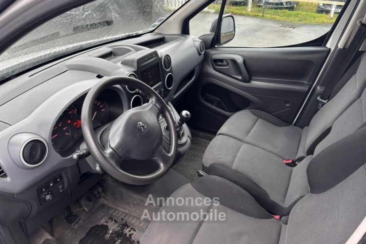 Peugeot Partner 1.6 HDI S&S - 120 II Fourgon Premium Pack ATTELAGE GTIE 12 MOIS - <small></small> 9.990 € <small>TTC</small> - #5