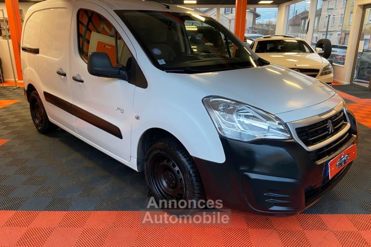 Peugeot Partner 3 PLACES 1.6I 16V 98 cv Garantie 12 Mois - <small></small> 7.990 € <small>TTC</small> - #1