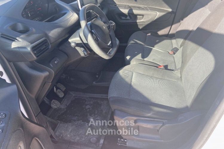 Peugeot Partner FOURGON BlueHDi 100 ASPHALT STANDARD GPS Caméra Bois 3PL - <small></small> 15.980 € <small>TTC</small> - #12