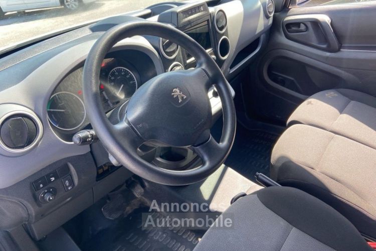 Peugeot Partner FOURGON ELECTRIC PREMIUM STANDARD GPS Caméra 3pl Pte Lat Galerie - <small></small> 14.450 € <small>TTC</small> - #13