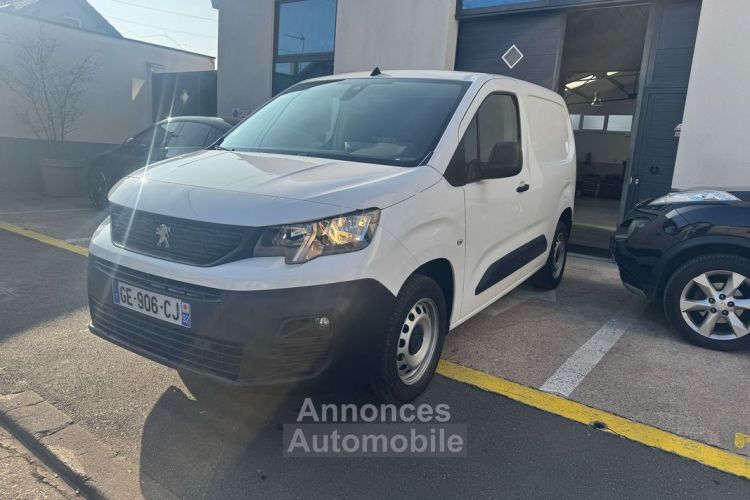 Peugeot Partner Fourgon L1 650kg BlueHDI 100ch Asphalt Historique d'entretien Garantie 12 mois Caméra de recul Apple CarPlay Radar AV-AR 3 places - <small></small> 14.990 € <small>TTC</small> - #2