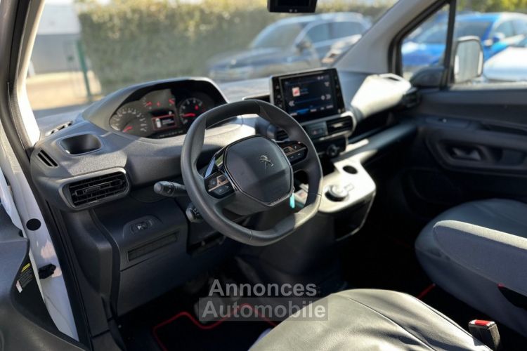 Peugeot Partner FOURGON STANDARD 650 KG BLUEHDI 130 SS EAT8 PREMIUM - CARPLAY - CAMERA DE RECUL - PLANCHER - <small></small> 20.990 € <small>TTC</small> - #9