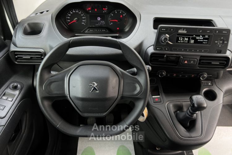 Peugeot Partner III 1.2 110 Cv PREMIERE MAIN / 29 300 Kms 3 PLACES CRIT AIR 1 - GARANTIE 1 AN - <small></small> 15.770 € <small>TTC</small> - #13