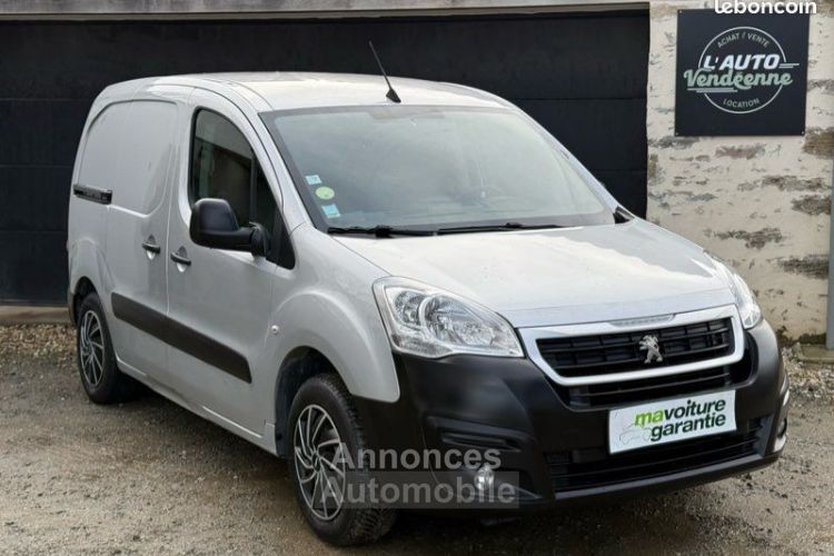 Peugeot Partner M 1.6 BlueHDi 75ch BVM5 Premium Pack Gris Aluminium 7 900 HT - <small></small> 9.490 € <small>TTC</small> - #1