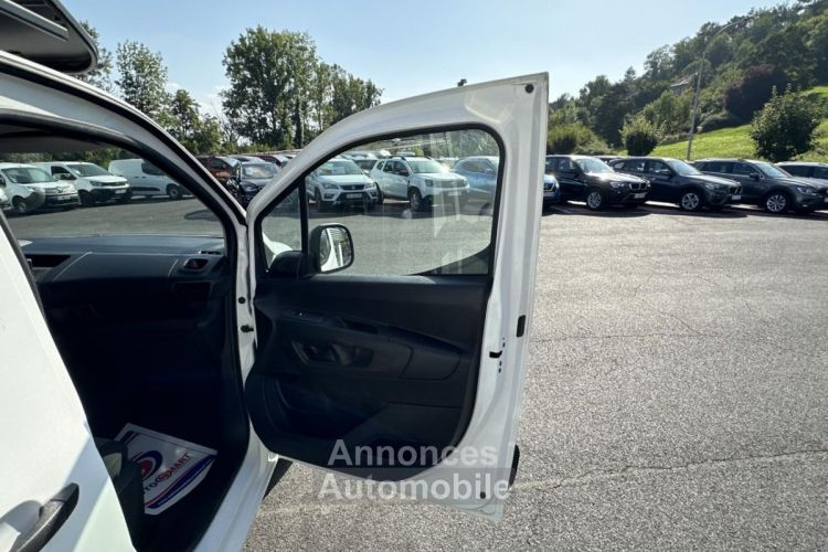 Peugeot Partner Standard 650KG 1.6 BlueHDi S&S - 100 Premium Clim + Radar AR + Galerie - <small></small> 13.990 € <small>TTC</small> - #27