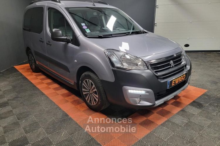 Peugeot Partner Tepee 1.2 PureTech 110ch OUTDOOR Distri changée 1er main Attelage - <small></small> 15.490 € <small>TTC</small> - #3