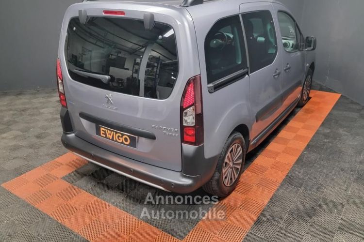 Peugeot Partner Tepee 1.2 PureTech 110ch OUTDOOR Distri changée 1er main Attelage - <small></small> 15.490 € <small>TTC</small> - #6