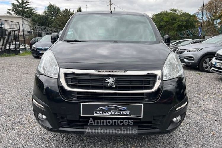 Peugeot Partner Tepee 1.2L PureTech 110ch S&S BVM5 Active 5P Distrib à jour Garantie - <small></small> 7.990 € <small>TTC</small> - #3