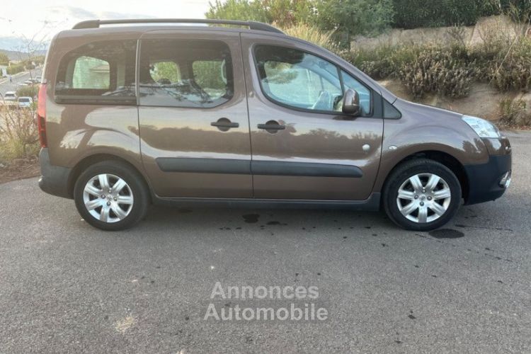 Peugeot Partner TEPEE 1.6 HDI92 FAP STYLE - <small></small> 14.990 € <small>TTC</small> - #4